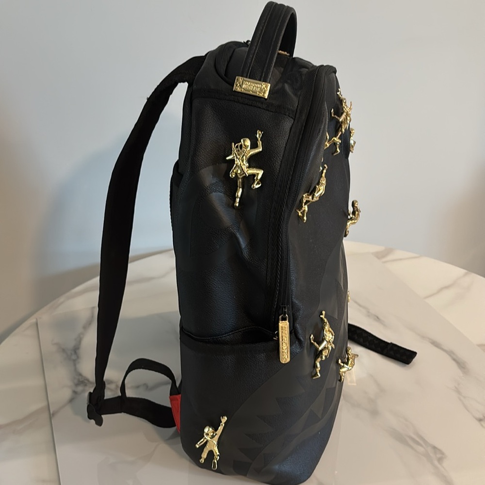 🧡 SPRAY-GROUND 11 ninja backpack - AMAZING FIND Previously used 🔥 - Picture 4 of 17